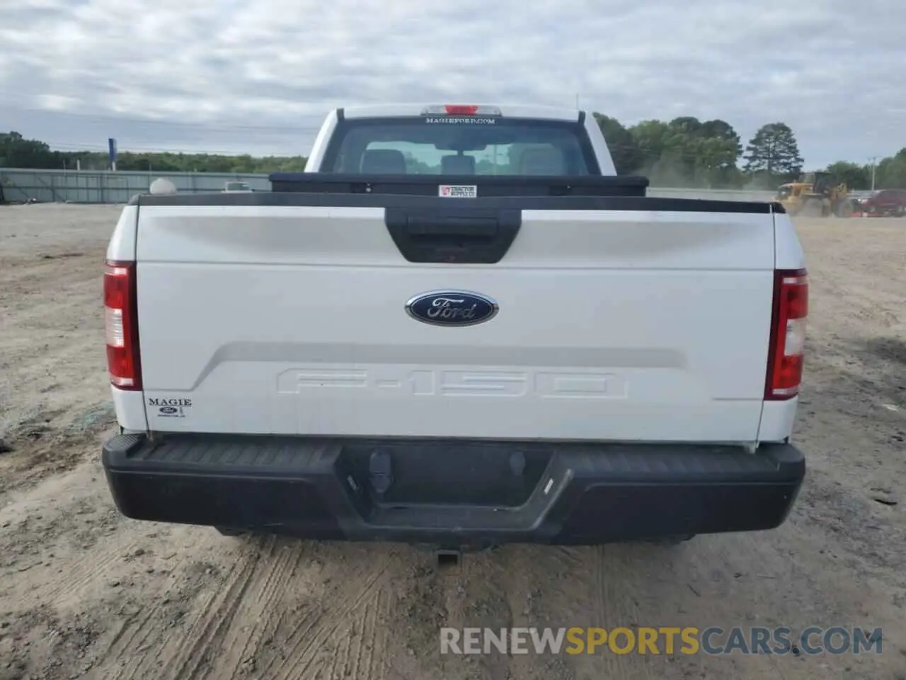 6 fotografías del automóvil dañado 1FTMF1E54KKD16521 FORD All Models 2019