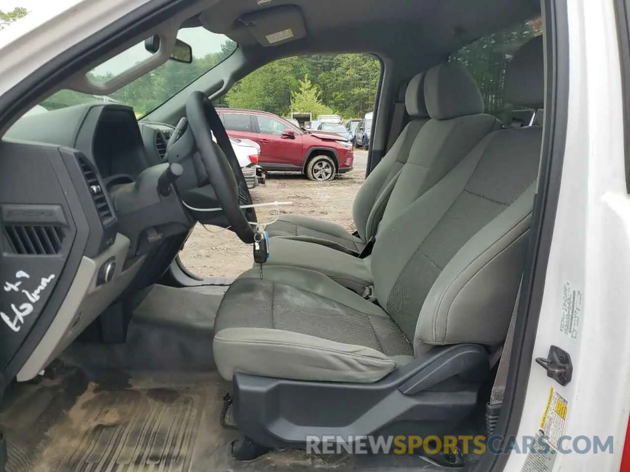 7 fotografías del automóvil dañado 1FTMF1EP3KKC92729 FORD All Models 2019