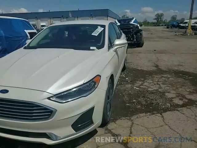 13 fotografías del automóvil dañado 3FA6P0MU2KR169075 FORD ALL Models 2019