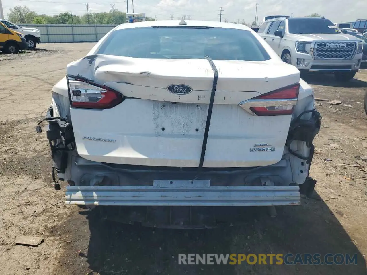6 fotografías del automóvil dañado 3FA6P0MU2KR169075 FORD ALL Models 2019