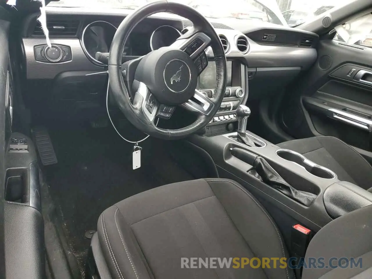 8 fotografías del automóvil dañado 1FA6P8TH0L5168482 FORD ALL Models 2020