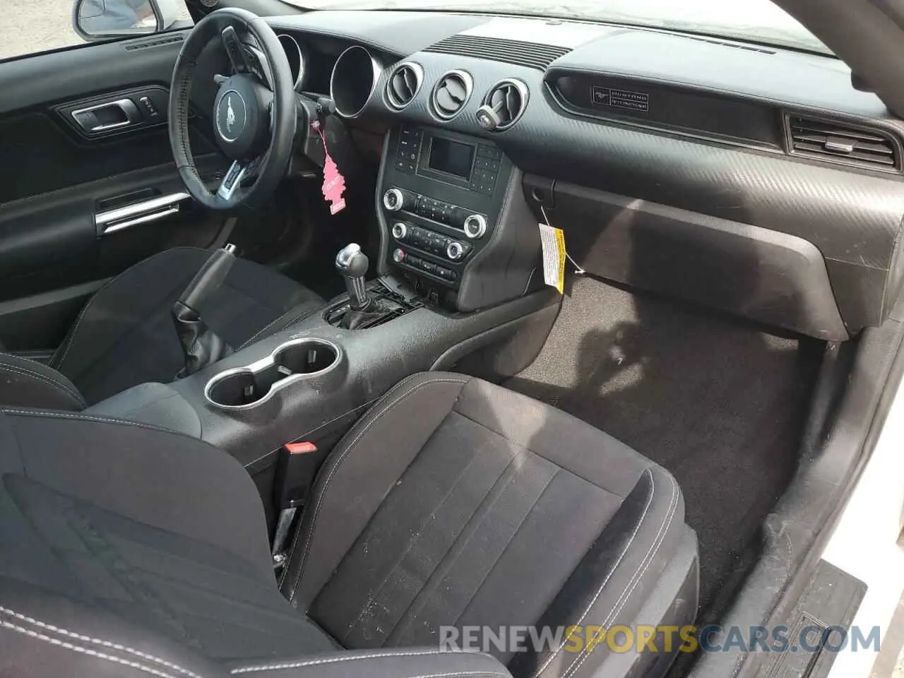 8 fotografías del automóvil dañado 1FA6P8TH3L5158416 FORD ALL Models 2020