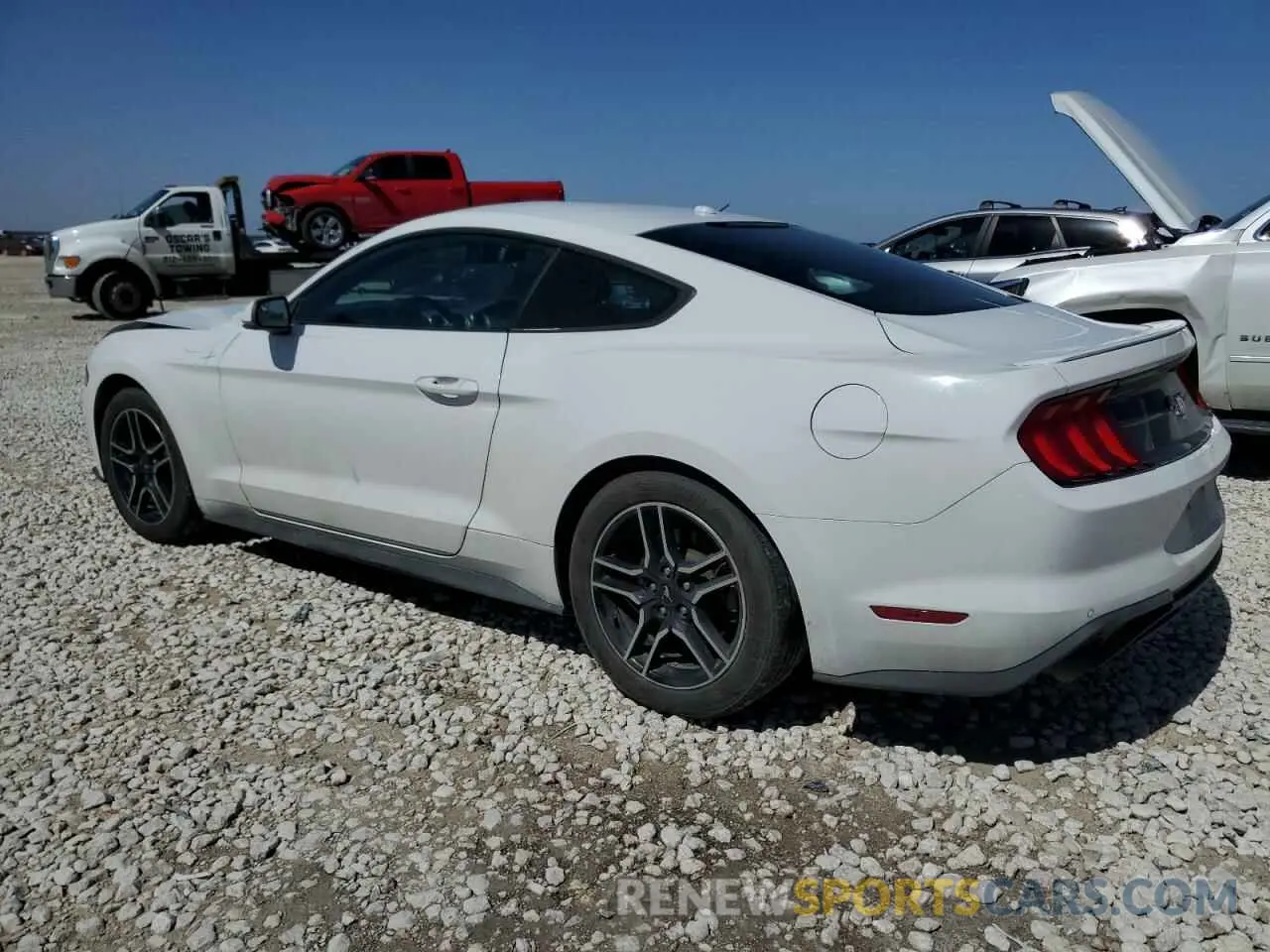 2 fotografías del automóvil dañado 1FA6P8TH5L5136904 FORD ALL Models 2020