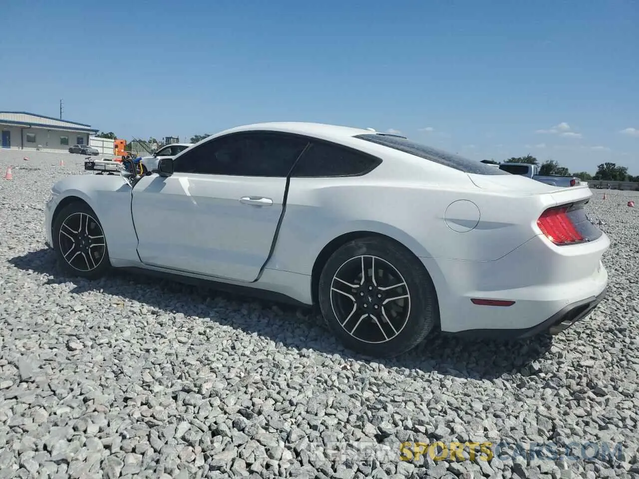 2 fotografías del automóvil dañado 1FA6P8TH6L5112076 FORD ALL Models 2020