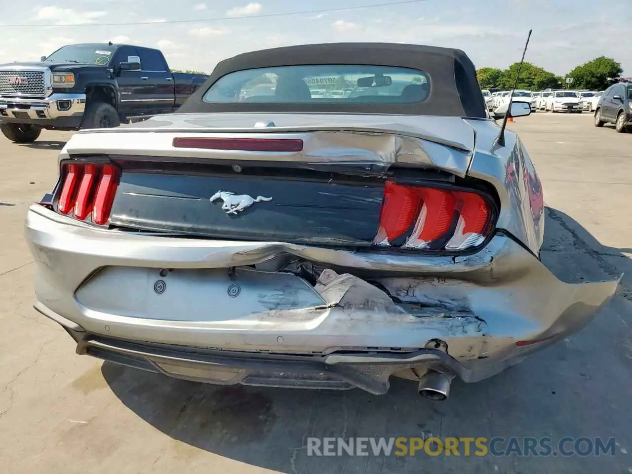 6 fotografías del automóvil dañado 1FATP8UH2L5113078 FORD ALL Models 2020