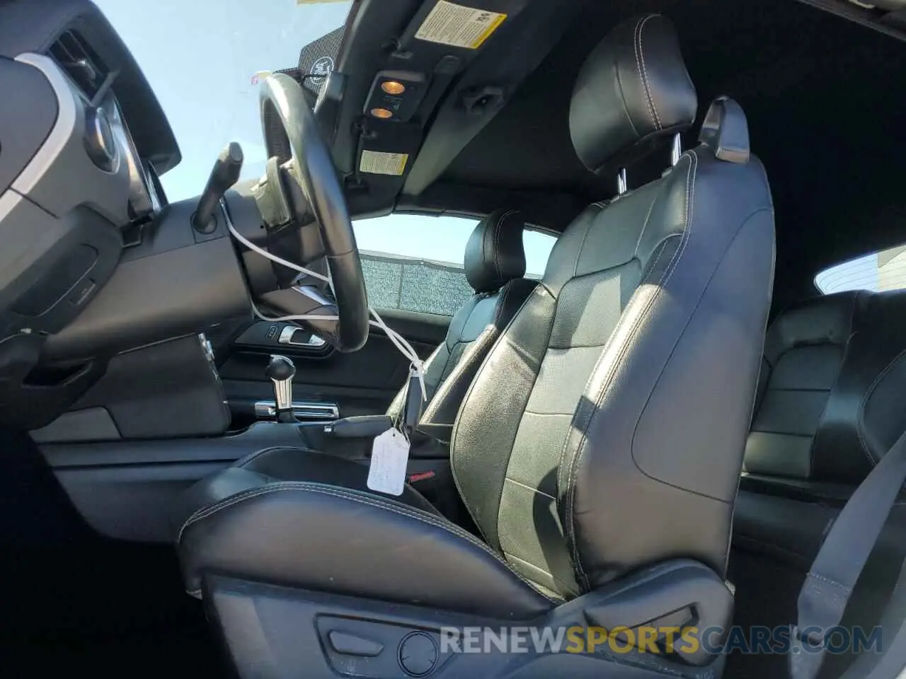 7 fotografías del automóvil dañado 1FATP8UH6L5132071 FORD ALL Models 2020