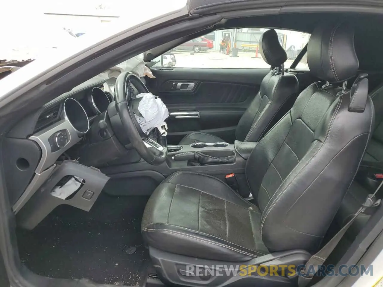 7 fotografías del automóvil dañado 1FATP8UHXL5113250 FORD ALL Models 2020