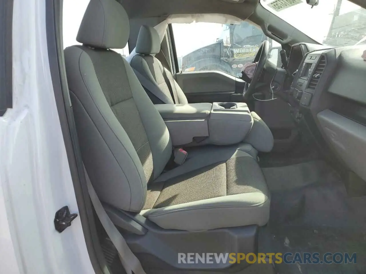 11 fotografías del automóvil dañado 1FTMF1CB9LKD43966 FORD All Models 2020