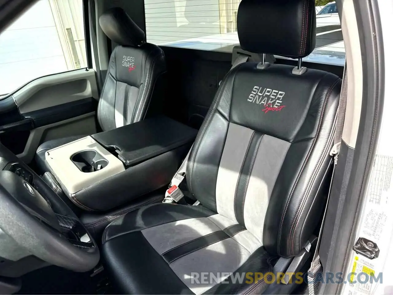 6 fotografías del automóvil dañado 1FTMF1E53LKD69342 FORD All Models 2020