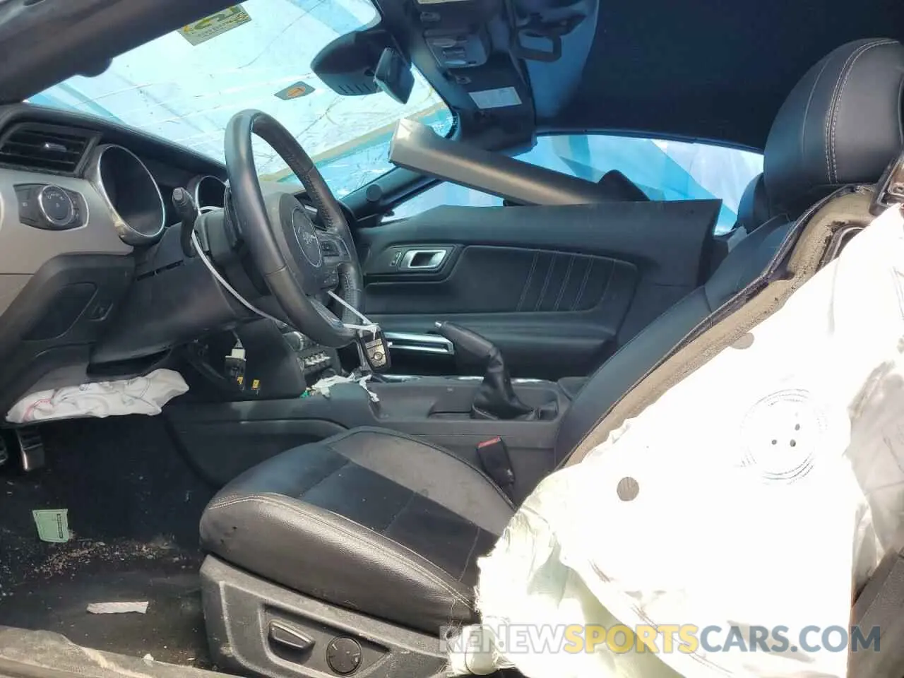 7 fotografías del automóvil dañado 1FATP8UH5M5124884 FORD ALL Models 2021