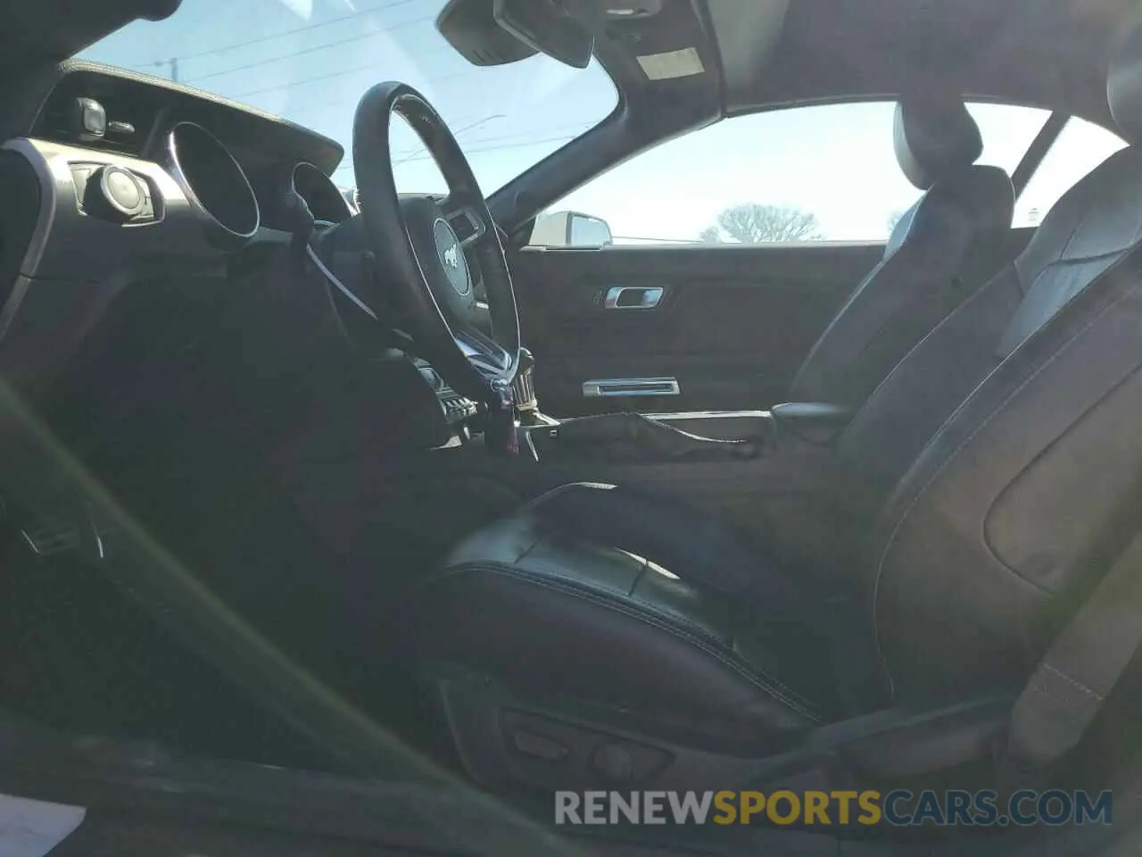 7 fotografías del automóvil dañado 1FATP8UH6M5115885 FORD ALL Models 2021