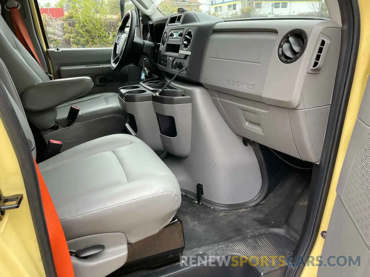 5 fotografías del automóvil dañado 1FDXE4FN8MDC34245 FORD ALL Models 2021
