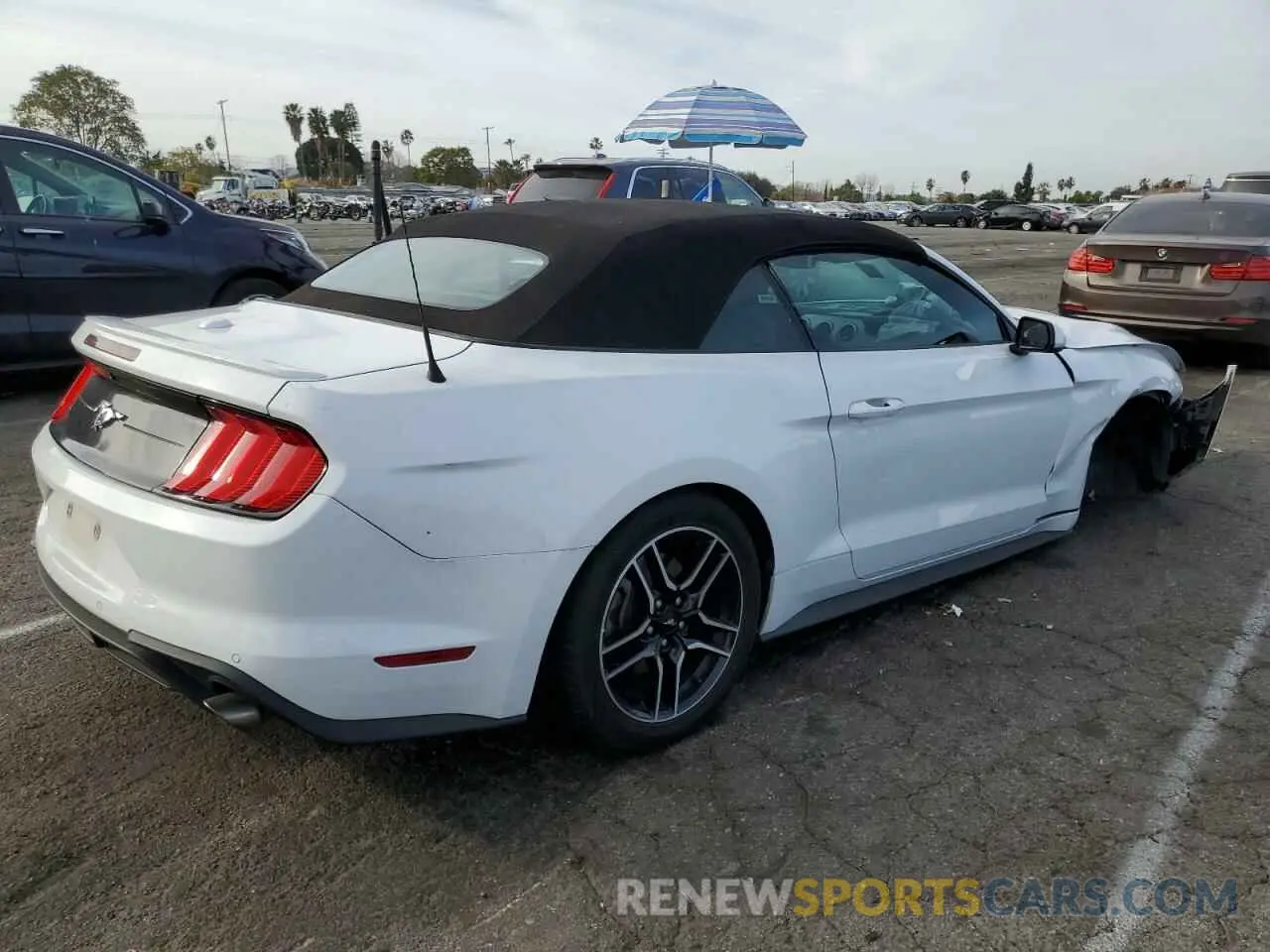 3 fotografías del automóvil dañado 1FATP8UH8N5100869 FORD ALL Models 2022