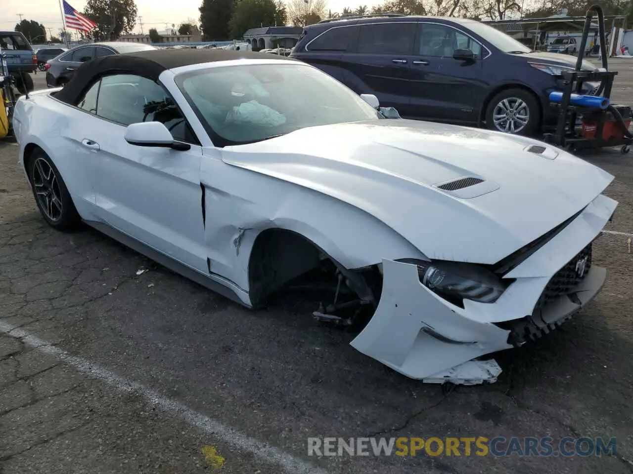 4 fotografías del automóvil dañado 1FATP8UH8N5100869 FORD ALL Models 2022