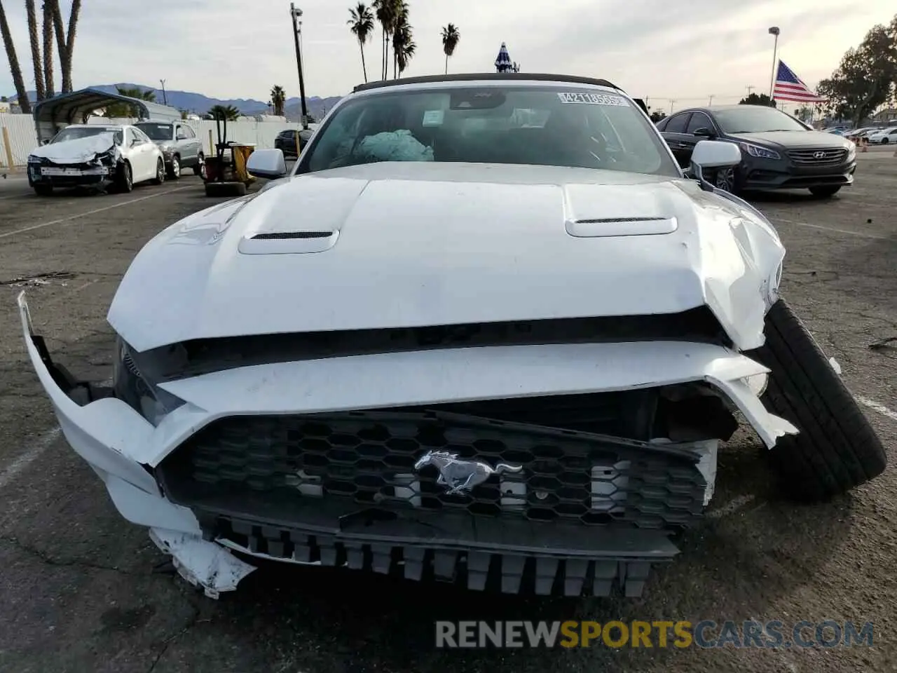 5 fotografías del automóvil dañado 1FATP8UH8N5100869 FORD ALL Models 2022