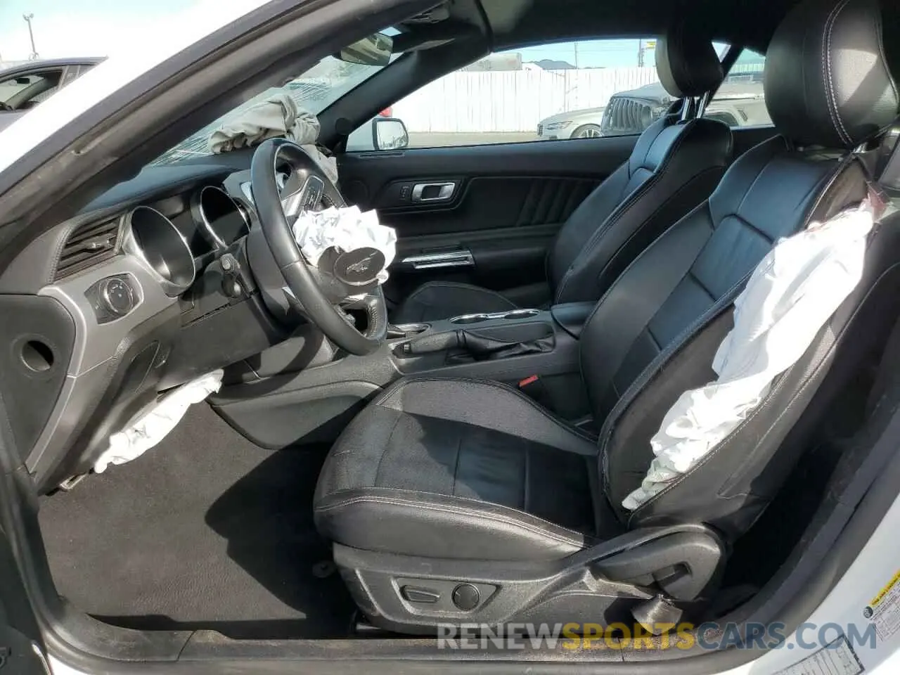 7 fotografías del automóvil dañado 1FATP8UH8N5100869 FORD ALL Models 2022