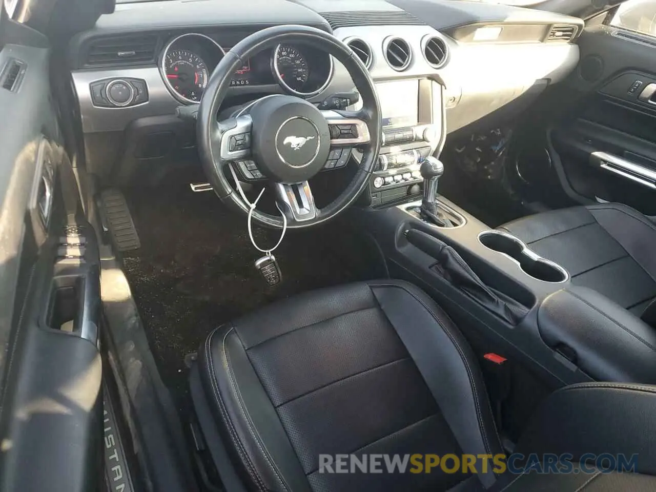 8 fotografías del automóvil dañado 1FATP8UH4P5107224 FORD ALL Models 2023