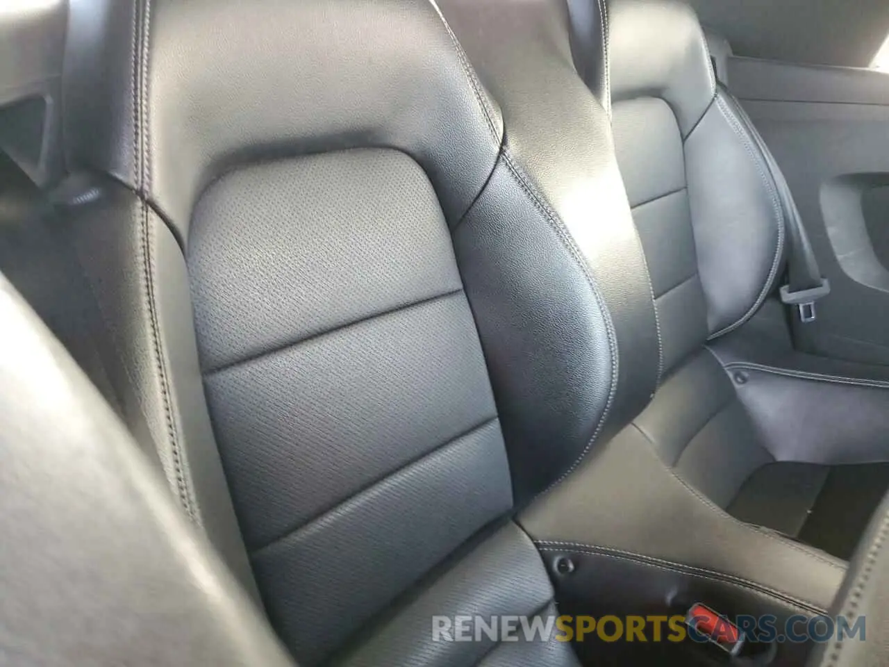 10 fotografías del automóvil dañado 1FATP8UH5P5104283 FORD ALL Models 2023