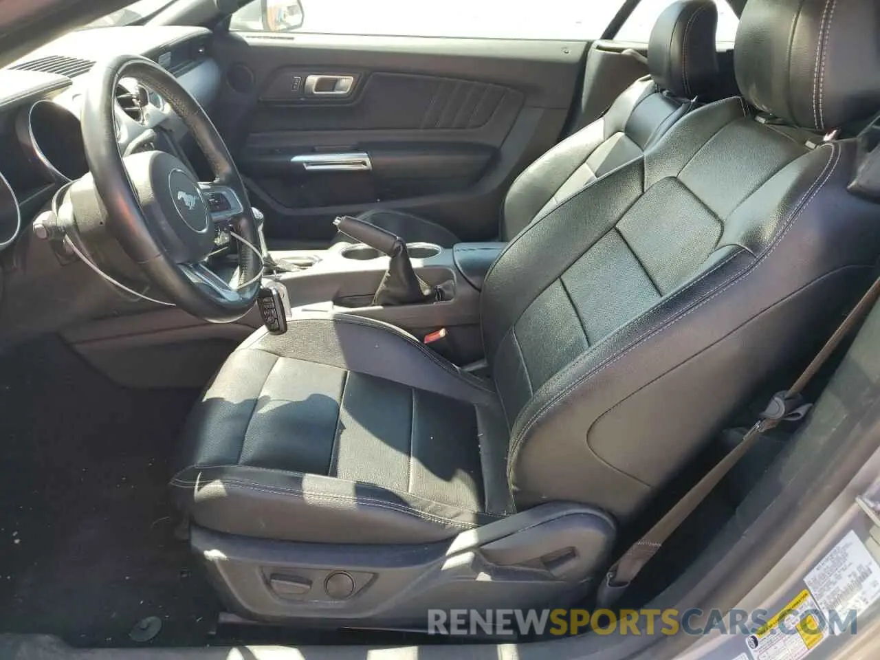 7 fotografías del automóvil dañado 1FATP8UH5P5104283 FORD ALL Models 2023