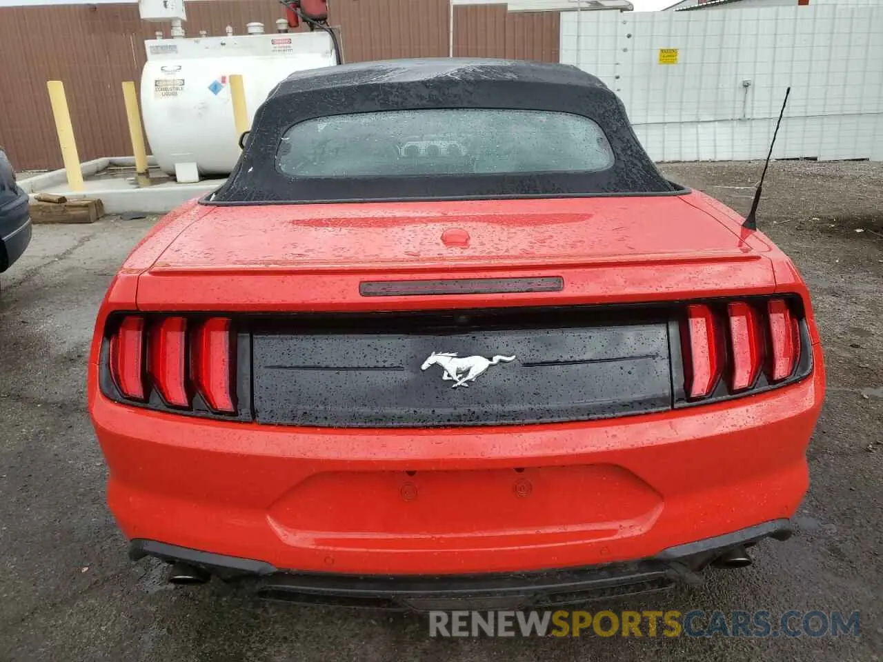 6 fotografías del automóvil dañado 1FATP8UH5P5110990 FORD ALL Models 2023