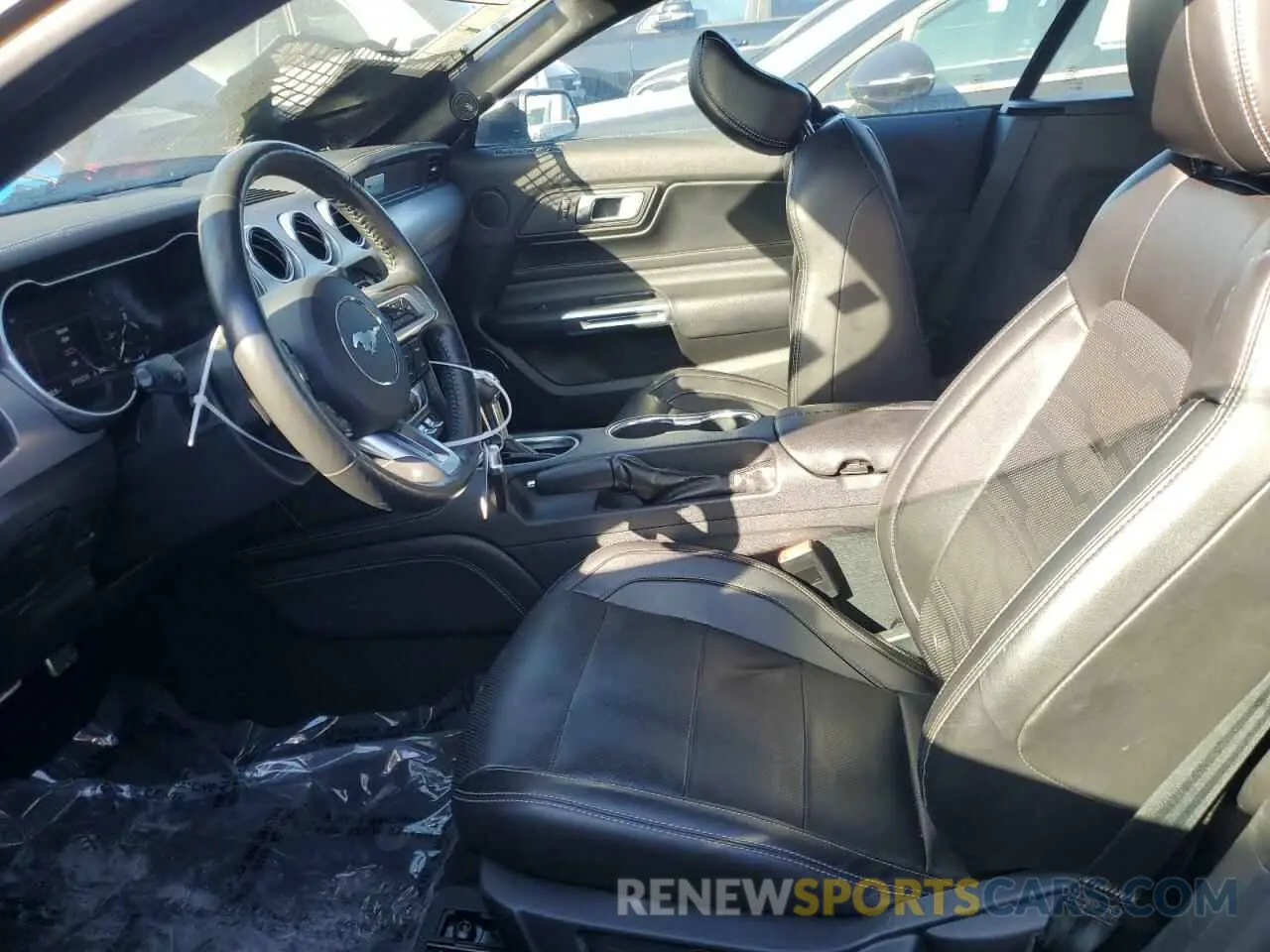 7 fotografías del automóvil dañado 1FATP8UH5P5111475 FORD ALL Models 2023