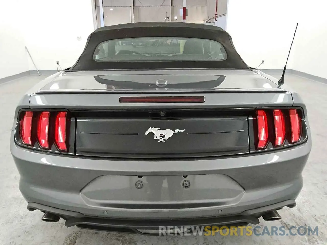 6 fotografías del automóvil dañado 1FATP8UH8P5108456 FORD ALL Models 2023