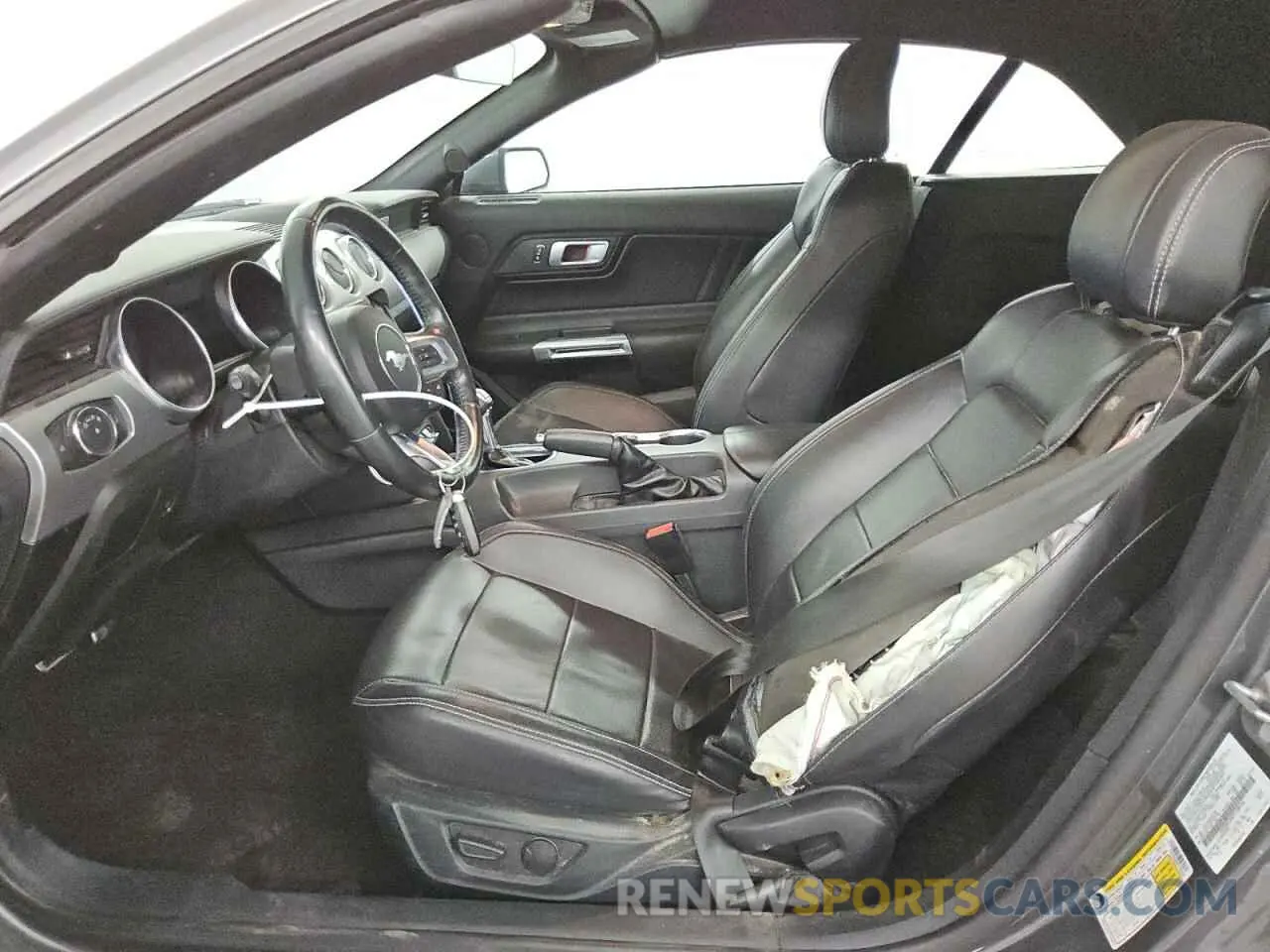 7 fotografías del automóvil dañado 1FATP8UH8P5108456 FORD ALL Models 2023