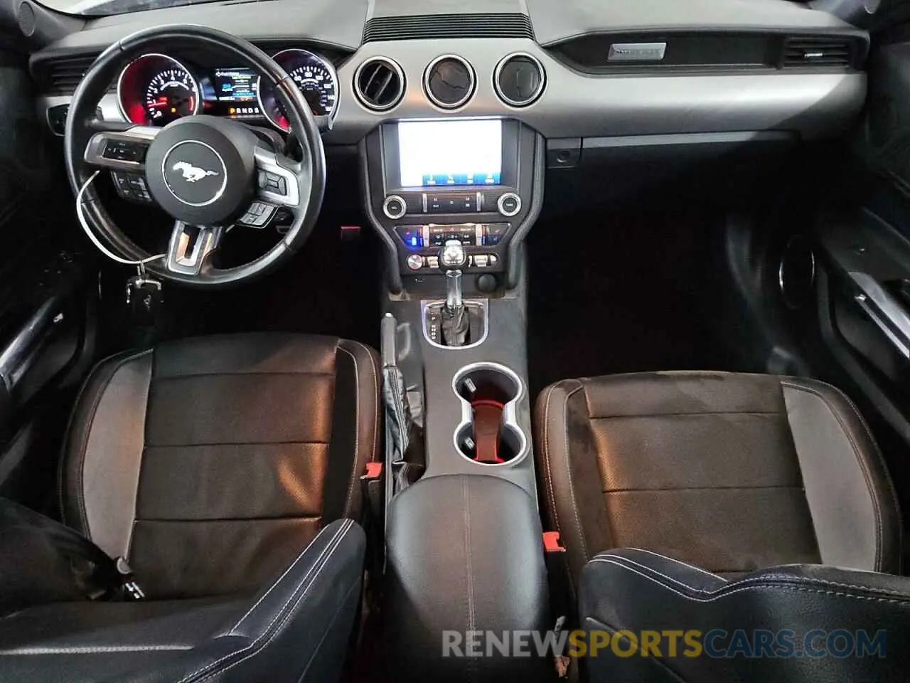 8 fotografías del automóvil dañado 1FATP8UH8P5108456 FORD ALL Models 2023