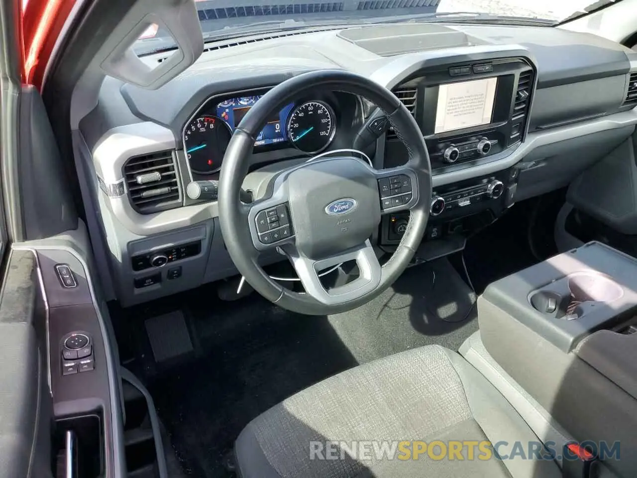 8 fotografías del automóvil dañado 1FTMF1E58PKF55223 FORD All Models 2023