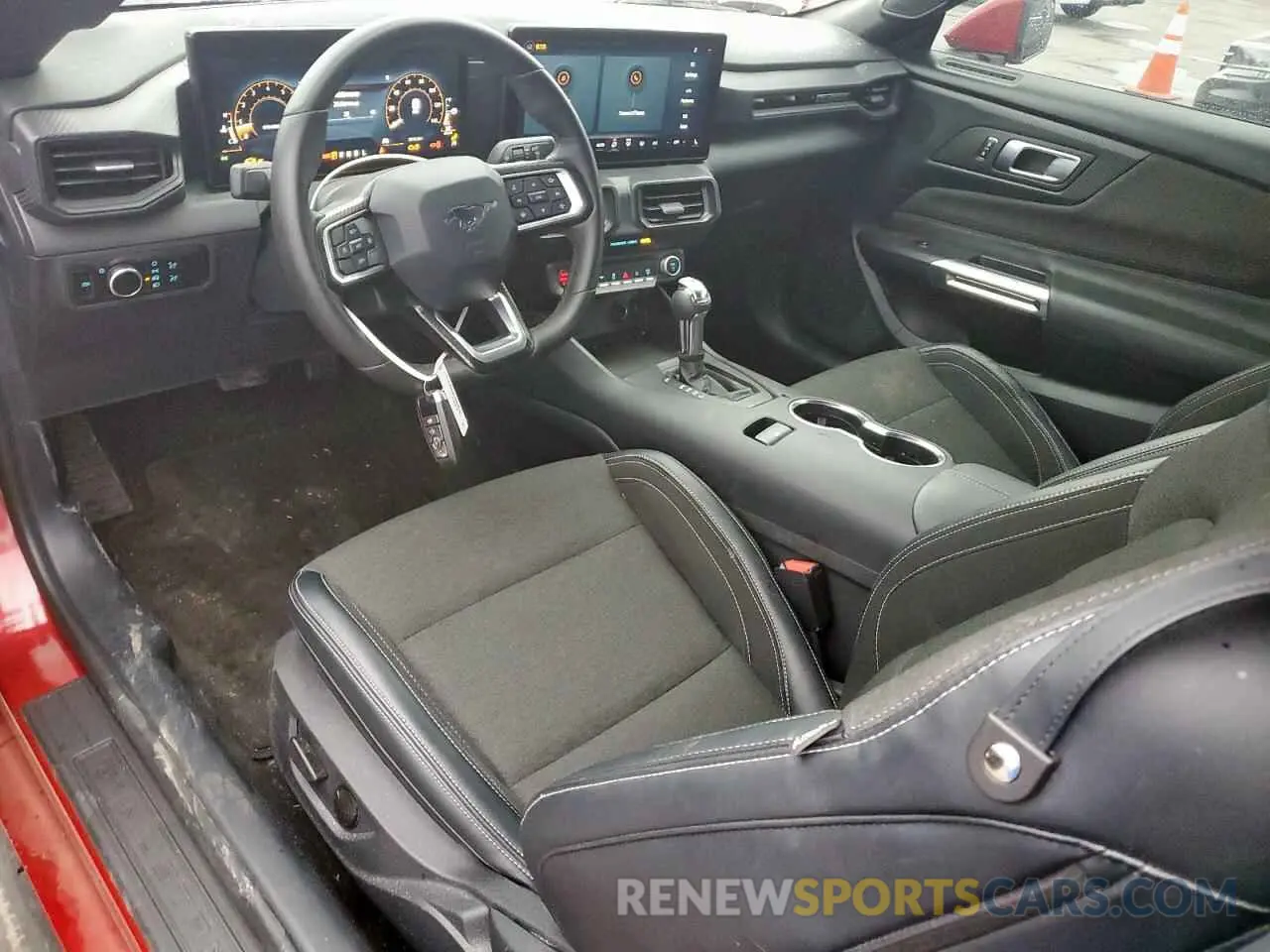 8 fotografías del automóvil dañado 1FA6P8TH3R5121598 FORD ALL Models 2024