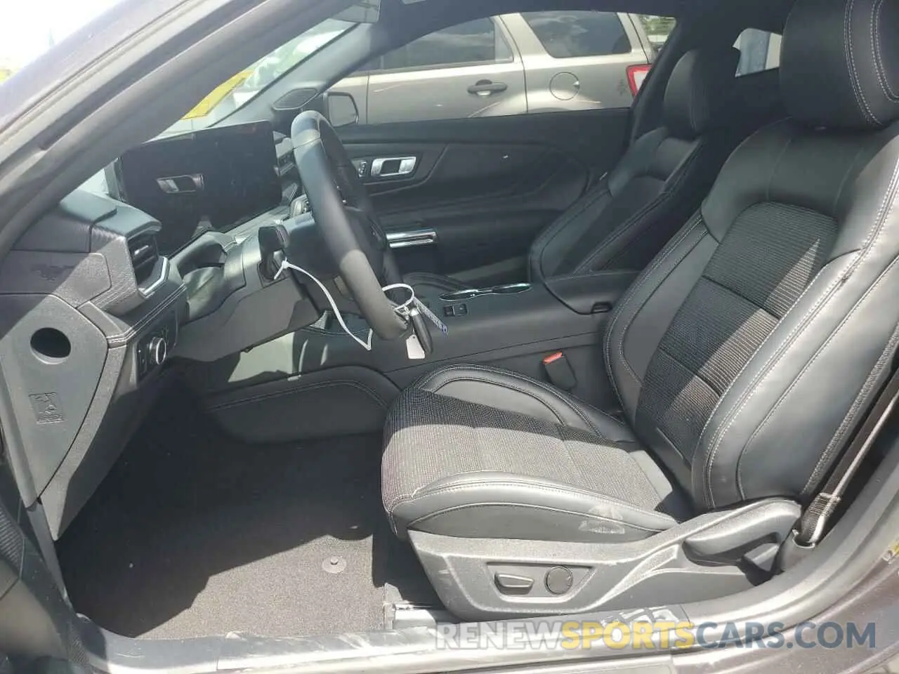 7 fotografías del automóvil dañado 1FA6P8TH4R5111520 FORD ALL Models 2024