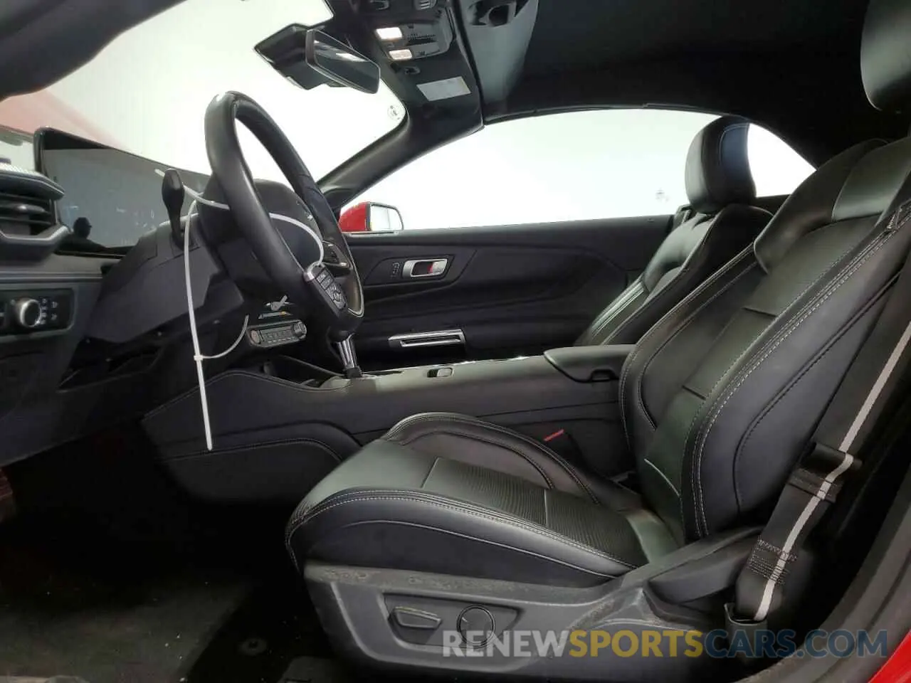 7 fotografías del automóvil dañado 1FAGP8UH1R5134207 FORD ALL Models 2024