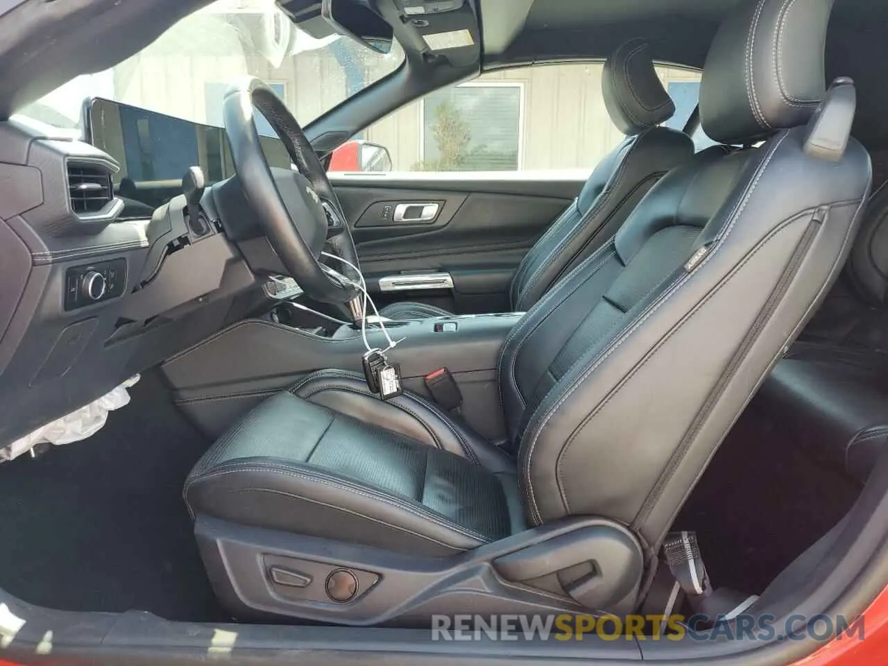 7 fotografías del automóvil dañado 1FAGP8UH2R5132840 FORD ALL Models 2024