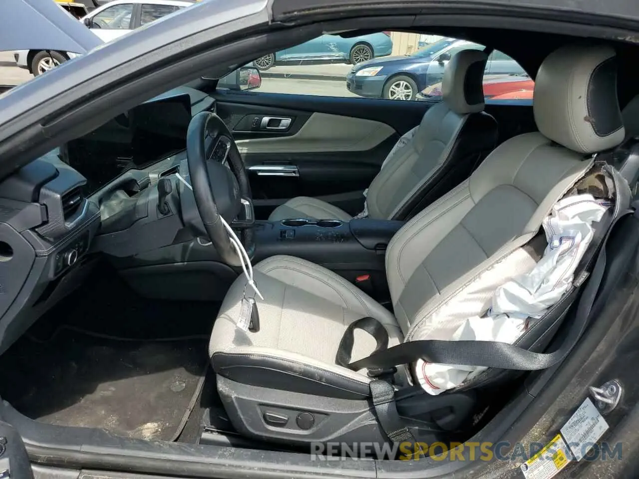 7 fotografías del automóvil dañado 1FAGP8UH3R5120065 FORD ALL Models 2024