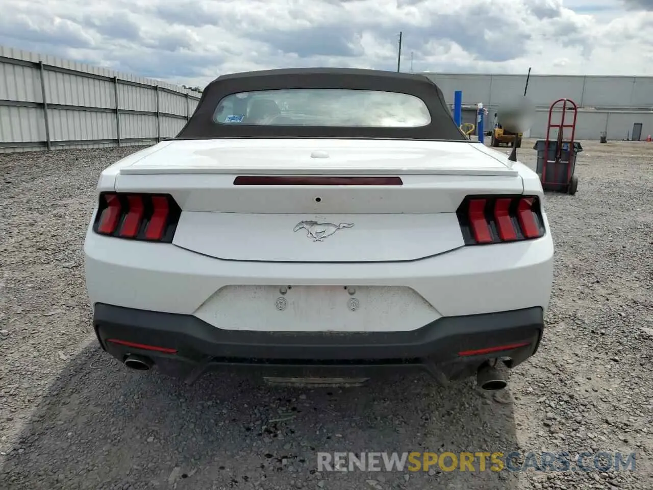 6 fotografías del automóvil dañado 1FAGP8UH7R5122580 FORD ALL Models 2024
