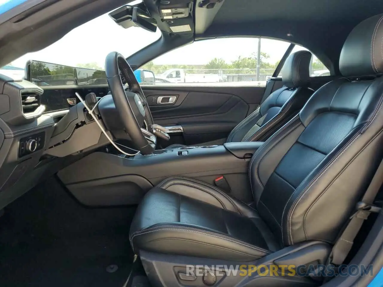 7 fotografías del automóvil dañado 1FAGP8UH7R5132705 FORD ALL Models 2024