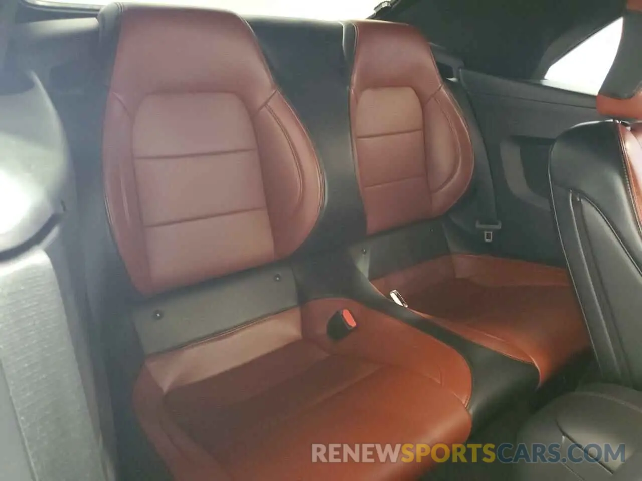 10 fotografías del automóvil dañado 1FAGP8UH9R5120166 FORD ALL Models 2024