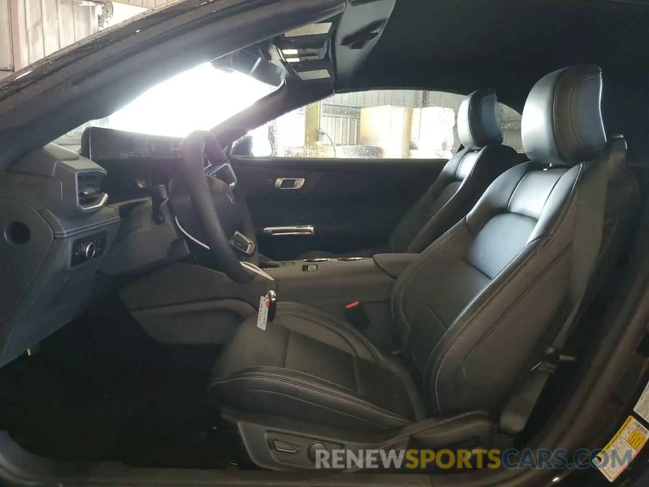 7 fotografías del automóvil dañado 1FAGP8UH1S5106123 FORD ALL Models 2025