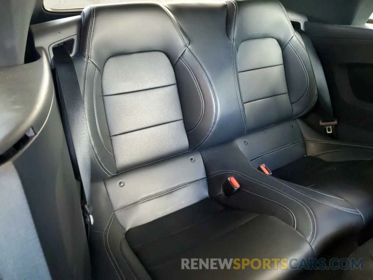 10 fotografías del automóvil dañado 1FAGP8UHXS5105858 FORD ALL Models 2025
