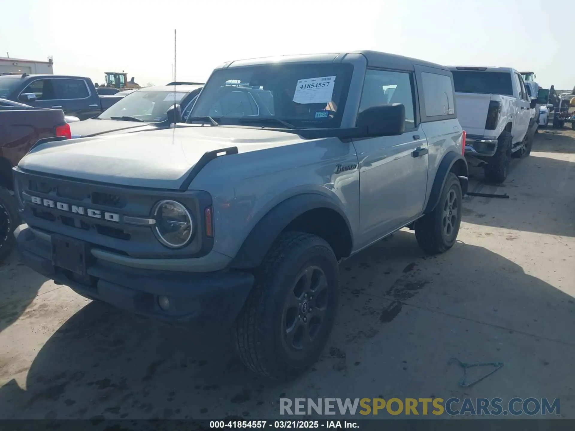 2 fotografías del automóvil dañado 1FMDE5AH2MLA77389 FORD BRONCO 2021