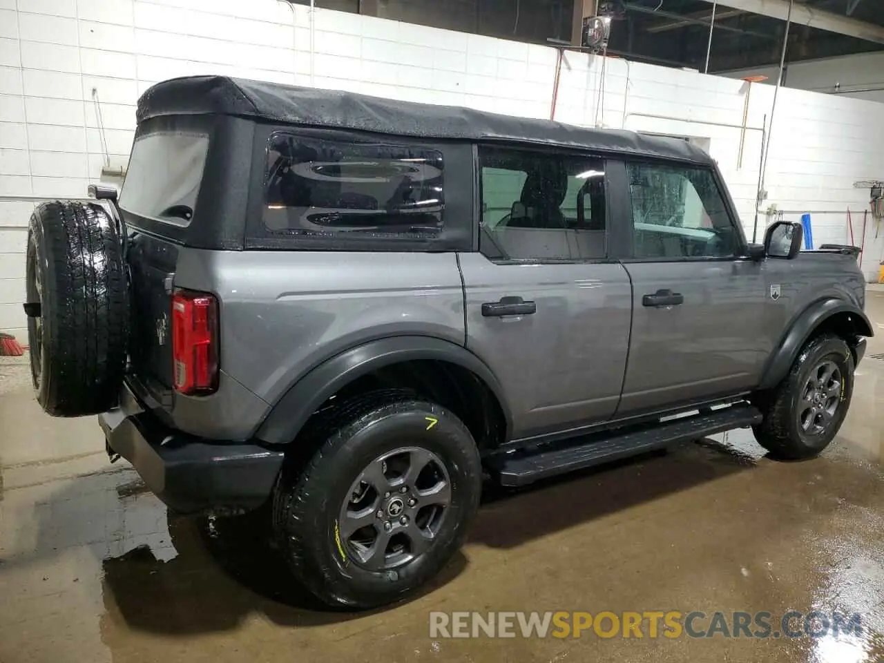 3 fotografías del automóvil dañado 1FMDE5BH0MLB05897 FORD BRONCO 2021