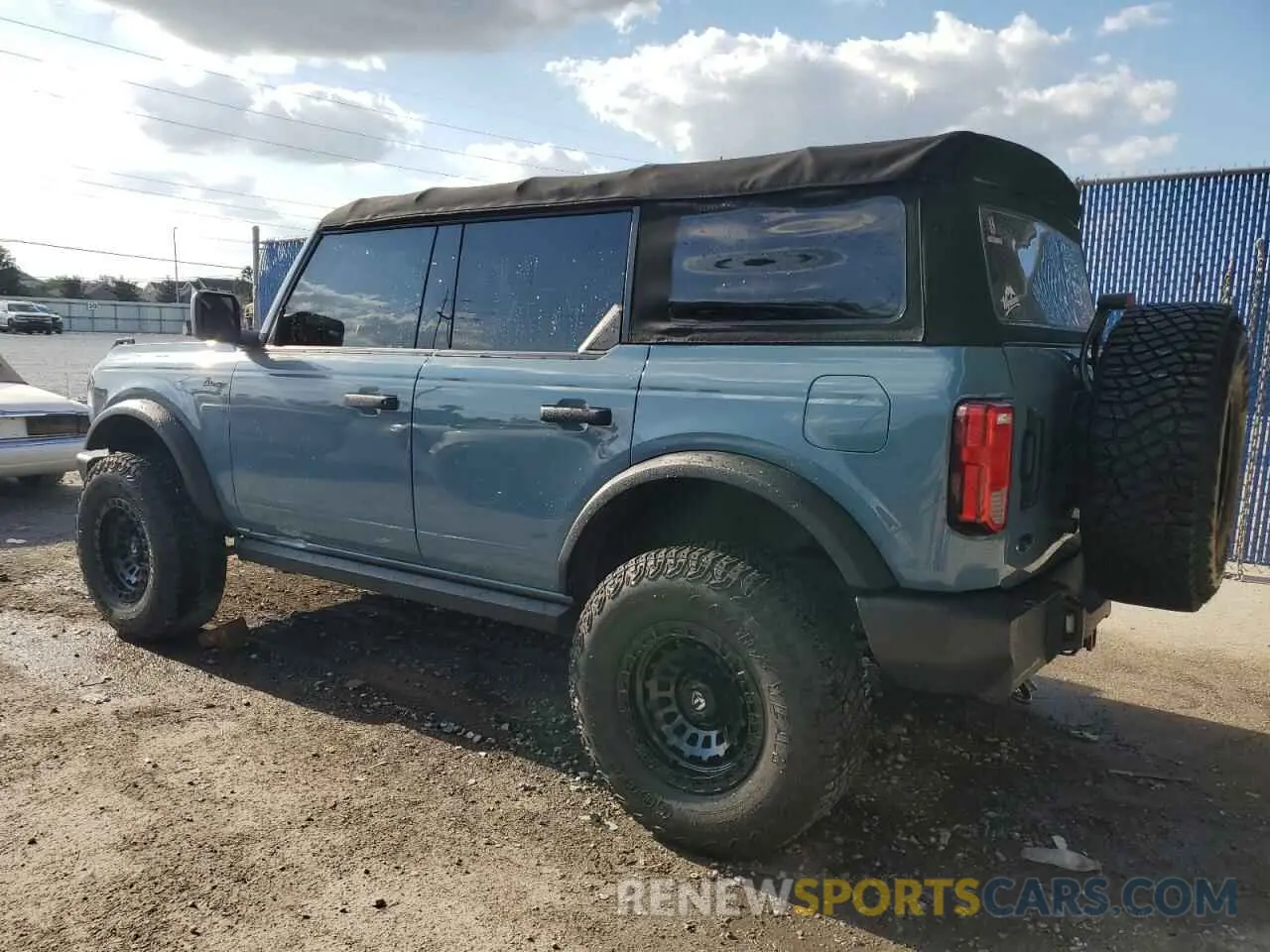 2 fotografías del automóvil dañado 1FMDE5BH2MLB06341 FORD BRONCO 2021