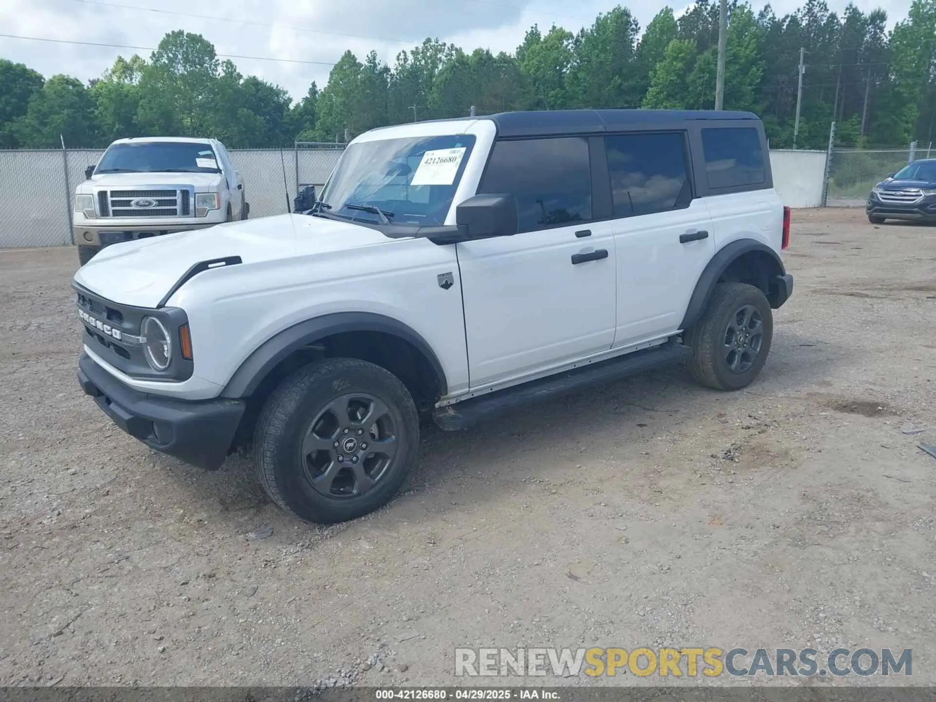 2 fotografías del automóvil dañado 1FMDE5BH6MLA80102 FORD BRONCO 2021