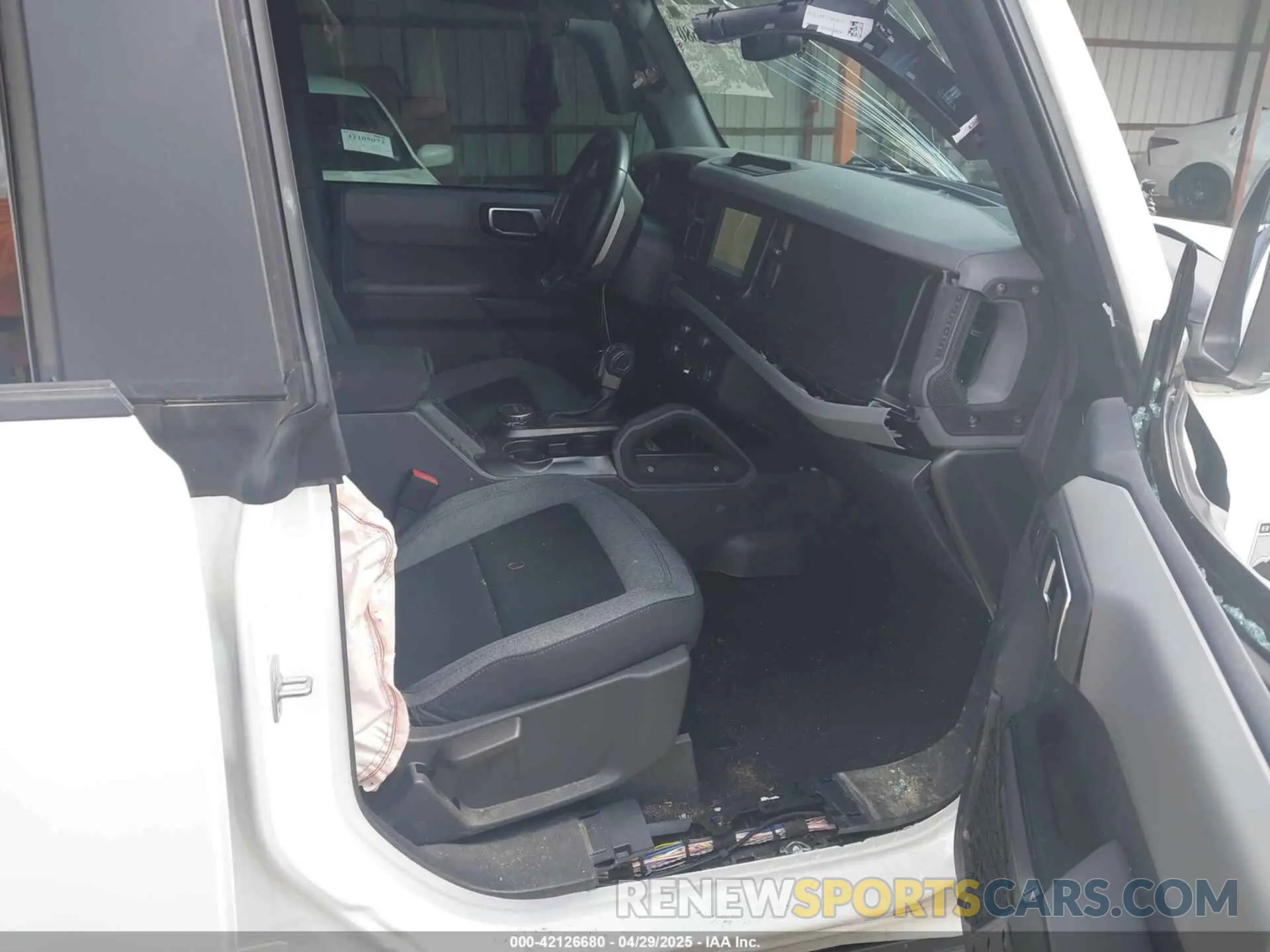 5 fotografías del automóvil dañado 1FMDE5BH6MLA80102 FORD BRONCO 2021
