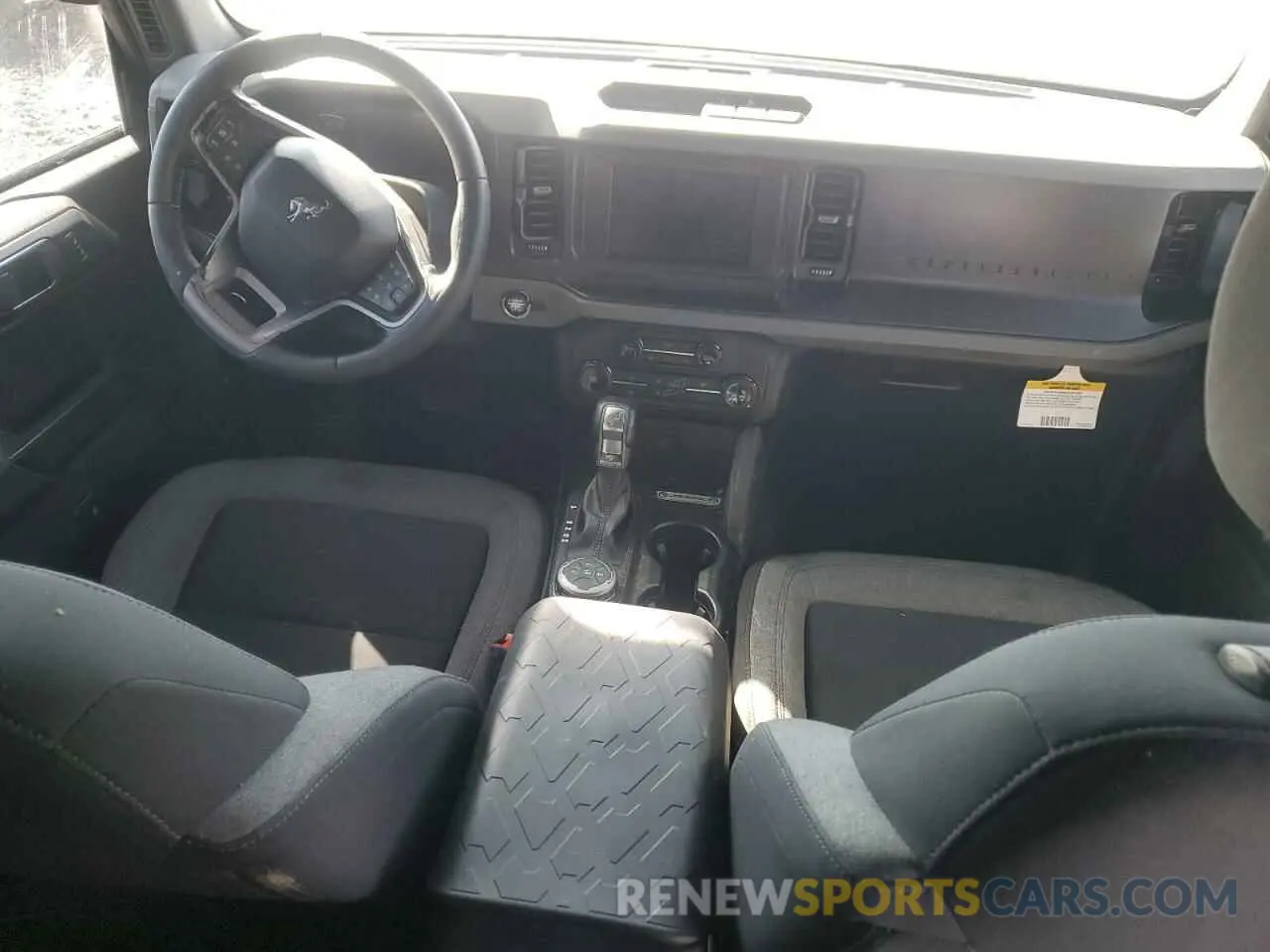 8 fotografías del automóvil dañado 1FMDE5BH9MLA83334 FORD BRONCO 2021