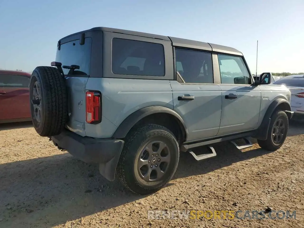 3 fotografías del automóvil dañado 1FMDE5BH9MLA89439 FORD BRONCO 2021