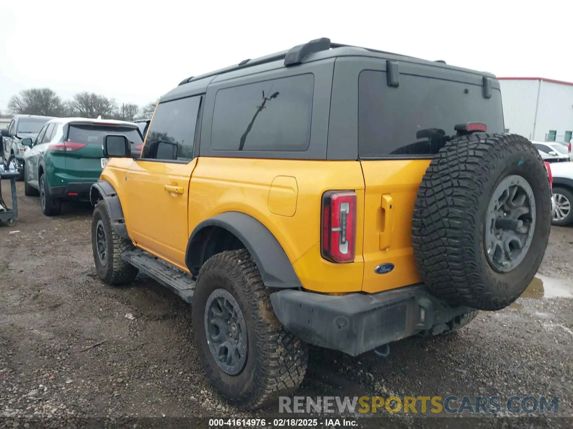3 fotografías del automóvil dañado 1FMDE5CP8MLB05023 FORD BRONCO 2021