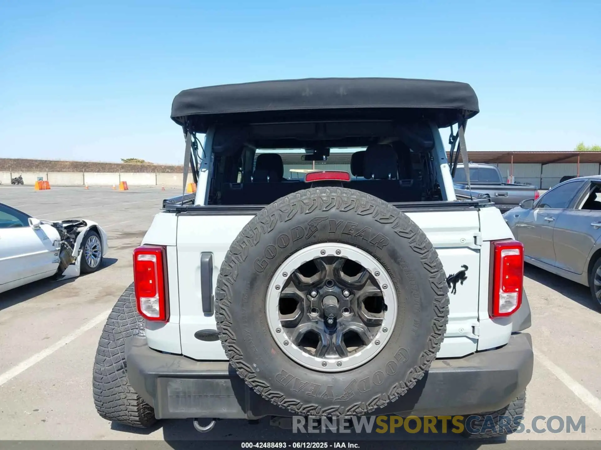 16 fotografías del automóvil dañado 1FMDE5DH0MLA94865 FORD BRONCO 2021