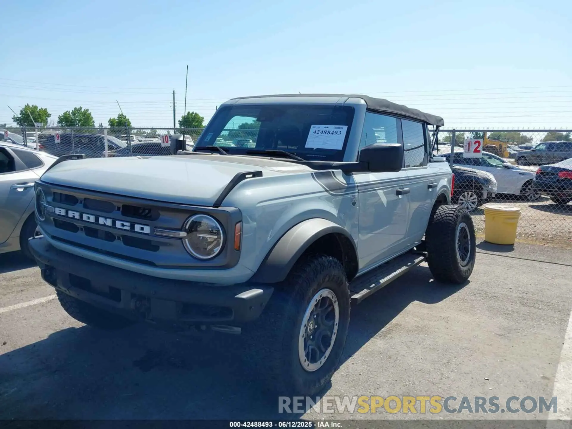 2 fotografías del automóvil dañado 1FMDE5DH0MLA94865 FORD BRONCO 2021
