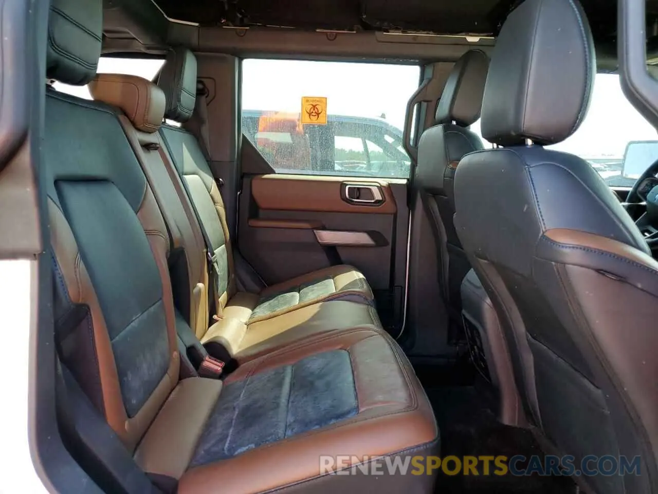 11 fotografías del automóvil dañado 1FMDE5DH0MLB04620 FORD BRONCO 2021